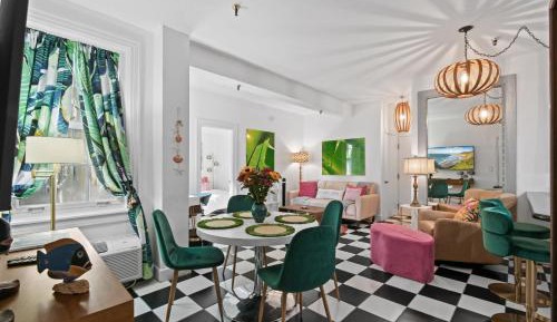 Deluxe Two-Bedroom Apartment with Garden View