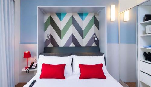 Standard Double Room with Retractable Bed