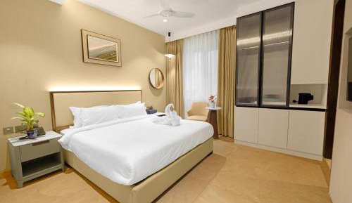 Standard King Room