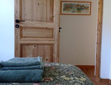 One-Bedroom Apartment with Balcony and Mountain View  