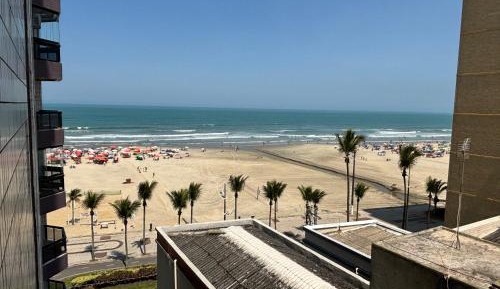 One-Bedroom Apartment with Ocean View