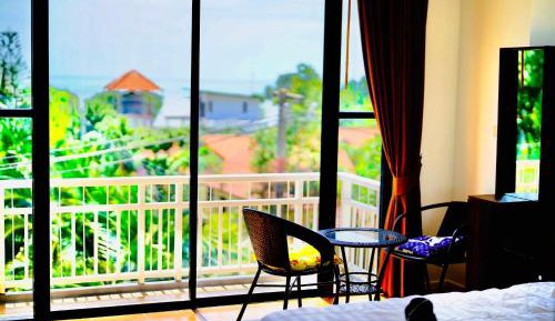 Studio with Sea View