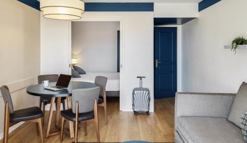 One-Bedroom Apartment (4 Adults)