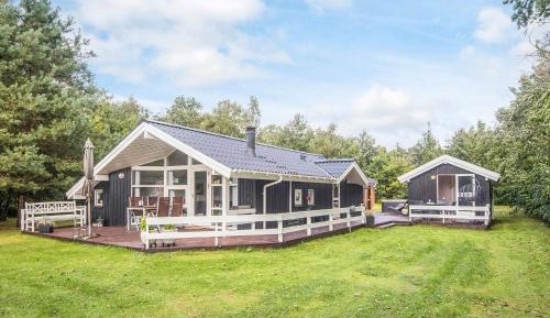 Two-Bedroom Holiday Home
