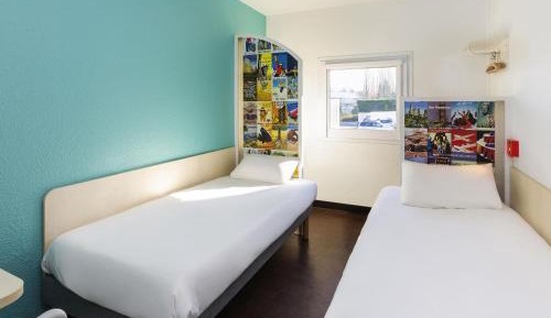 Twin Room with Shared Bathroom