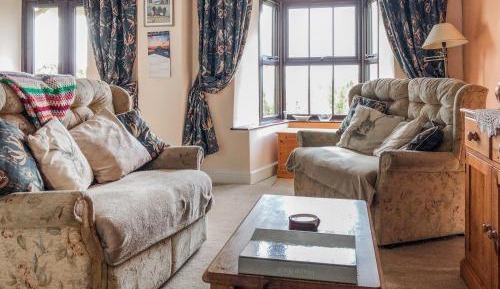 Two-Bedroom Holiday Home