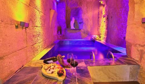 Superior King Suite