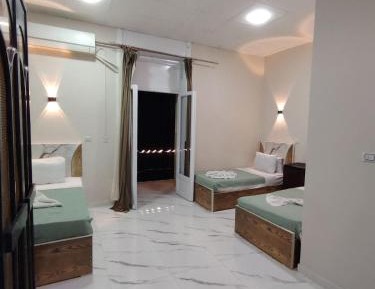 Triple Room with City View