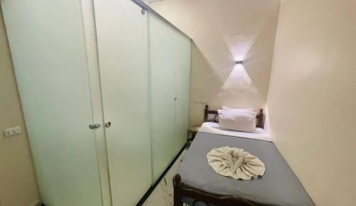 Single Room with Private Bathroom
