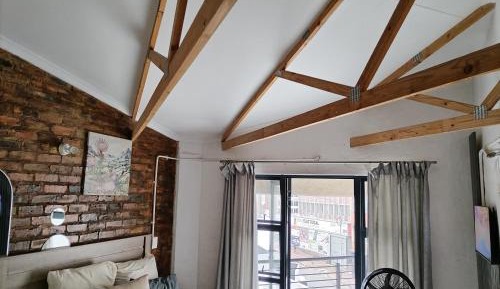 Apartment with City View