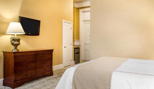 King Room - Non-Smoking