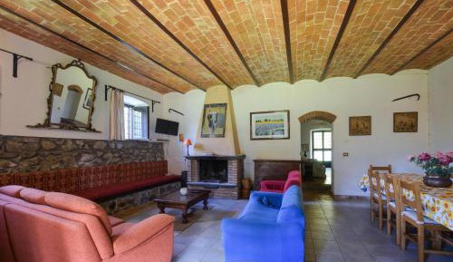 Six-Bedroom Holiday Home