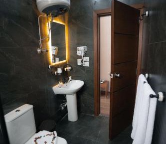 Double Room with Mountain View