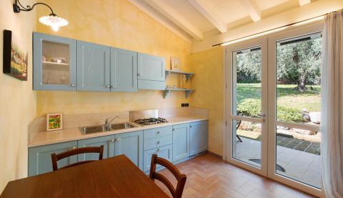 Superior One-Bedroom Apartment with Balcony