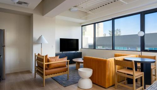 Queen Studio (Self Check-in with Virtual Front Desk)