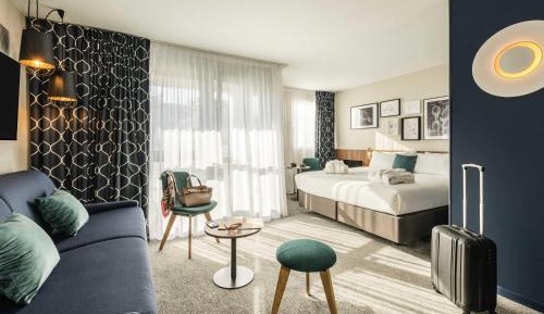 Superior Queen Room with Sofa