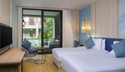 Deluxe Twin Room with Pool Access - Beach Side