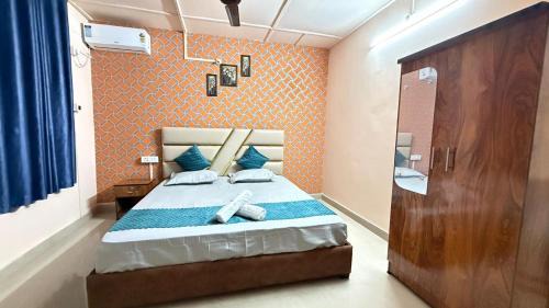 Apartment with City View