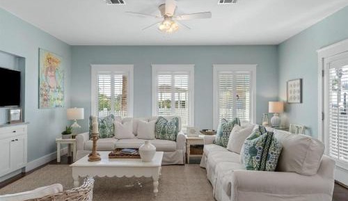 Five-Bedroom Holiday Home