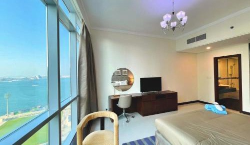 One-Bedroom Apartment with Ocean View