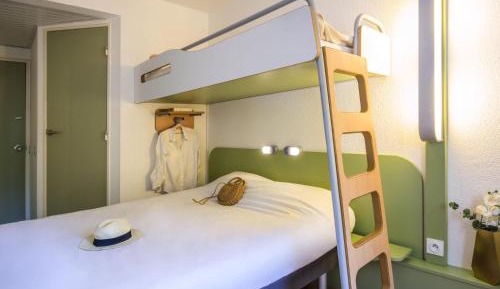 Triple Room with One Double Bed and One Bunk Bed