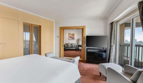 Prestige King Suite with Club Access and Full Nile View