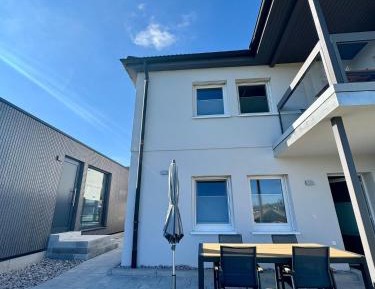 Superior One-Bedroom Apartment