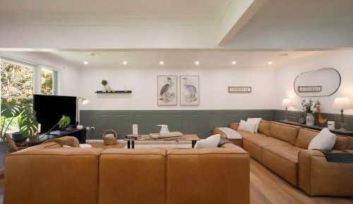 Villa with Garden View