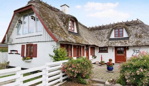 Three-Bedroom Vacation Home 