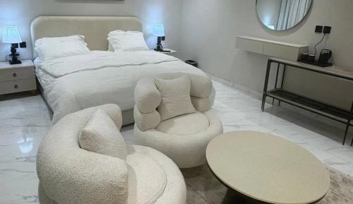 Deluxe Double Studio