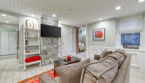 One Bedroom Apartment