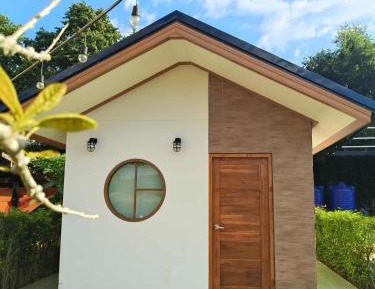 Suite with Mountain View