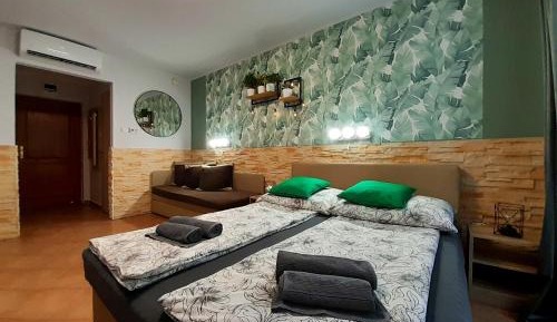 One-Bedroom Apartment with Balcony