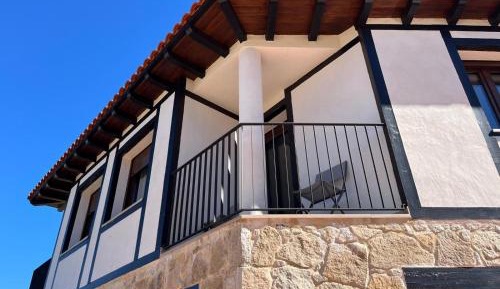 One-Bedroom Apartment with Balcony