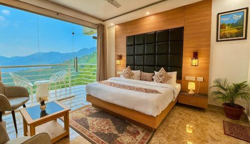 Queen Room with Balcony