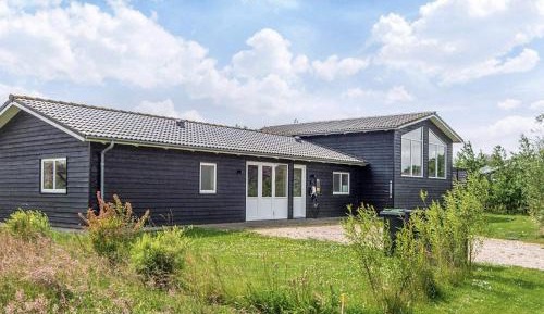 Five-Bedroom Holiday Home