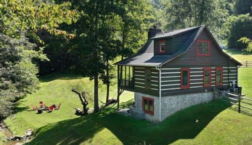 Two-Bedroom Holiday Home