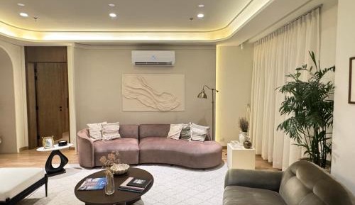 Two-Bedroom Deluxe Apartment with Balcony
