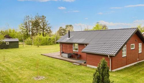 Two-Bedroom Holiday Home