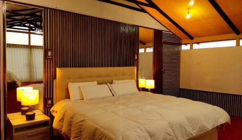 Bungalow - Water Front 