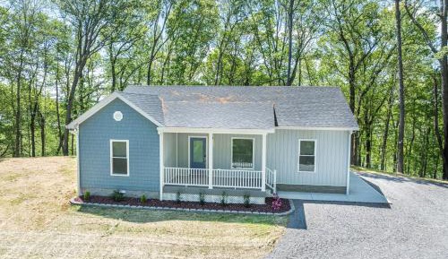 Three-Bedroom Vacation Home 