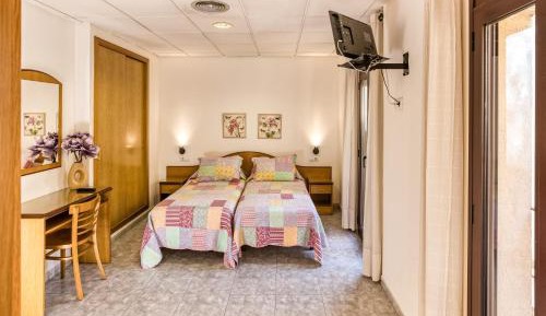 Triple Room with City View