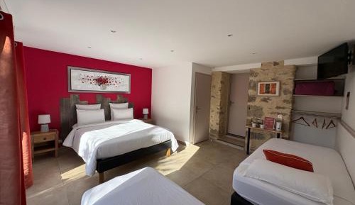 Quadruple Room with Private Bathroom