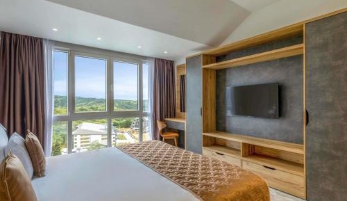 Presidential King Suite with Balcony