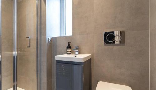 Double Room with Private Bathroom