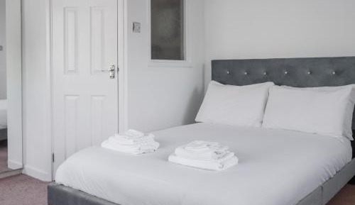 Two-Bedroom Holiday Home