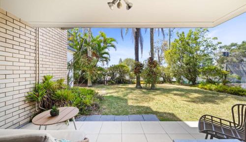 Three-Bedroom Apartment with Lake View