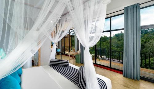 King Room with Mountain View