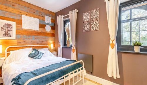 Two-Bedroom Holiday Home