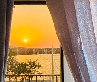 Three-Bedroom Apartment with Lake View